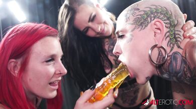 Titi Ramone Gets Feet Tattooed By Bunni Valentine And Fucked By Aspen Mischief And Kennedy