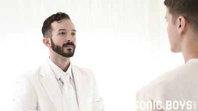 APPRENTICE ROUX Chapter 4 - Anointing