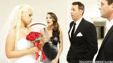 Bridgette B. fucking in the bed with her outie pussy