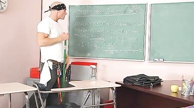 India Summer fucking in the desk with her bubble butt