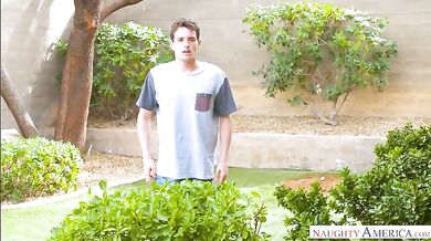 Neighbor Liza Rowe fucking in the floor with her petite