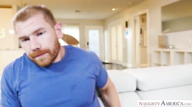 Naomi Woods fucking in the couch with her green eyes