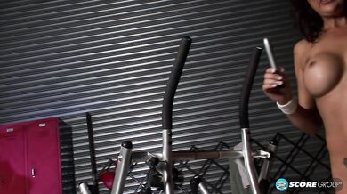 Desi's busty workout