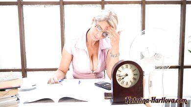 Masturbate In Work Office I Need This Orgasm Pause During Hot Day In Stockings Highheels And Office Dress