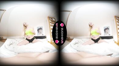 Nikki Riddle Is A Blonde Bombshell Who Knows What Men Want