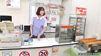 Airi Mizusawa Seduced By A Shoplifter