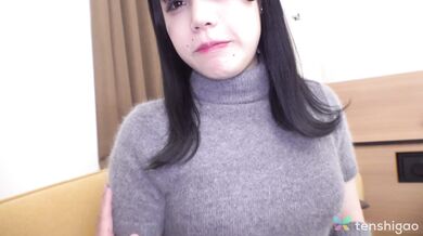 Miu Akino Is A Cute College Babe Who Needs Money