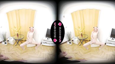 Tea Mint Is A Horny Gamer Girl Who Loves Cosplay Fucking