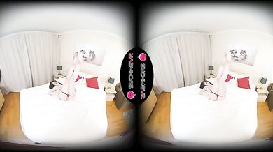 Hot Pearl Is A Pale Slut Who Loves The Taste Of Sperm