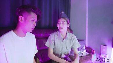 Sexy Officer Li Zhiyan Convinces Horny Man To Join The Military
