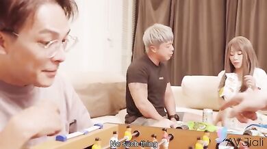 Jiu Jiu and her friends spend an evening in a wild orgy
