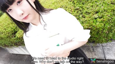 Rin Nanba comes to show us her very hairy Japanese pussy