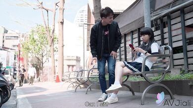 A sexy Taiwan babe Jui Jui gets picked up by a stranger