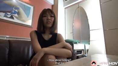 Hot Japanese lady Mizuki comes to cheat on her boyfriend