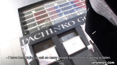 Manami Nakasugi accompanies a strange man to his house to cheat