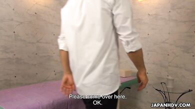 Aya Kisaki is fucked during a massage, once again!