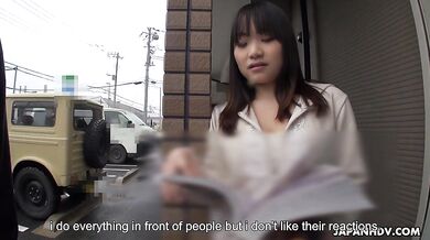 Mikoto Mochida sucks and rides stranger's cock in a car