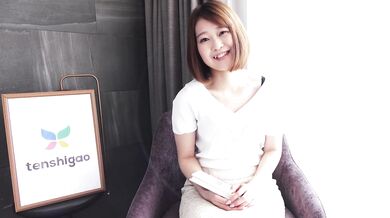 Crazy Asuka Suzumura meets us to have sex