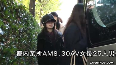 Japanese schoolgirls are son to be graduated