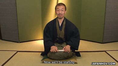 Beautiful girl gets her pussy toyed so well