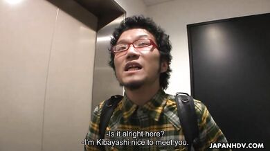 Honami Isshiki and Alice Mizuno please a guy