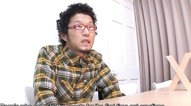 Honami Isshiki and Alice Mizuno enjoy on set