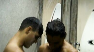 Surfer Dudes Fucking in the Shower