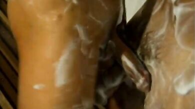 Gays Rubbing Dicks in the Shower