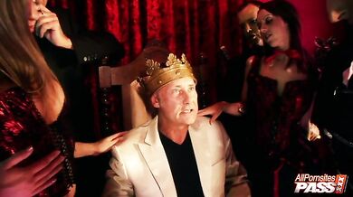 Big titty strippers put on a show