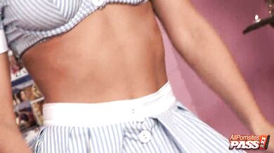 Natasha Marley drains a cock in 4K