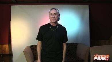 Pretty newcomer gets gangbanged